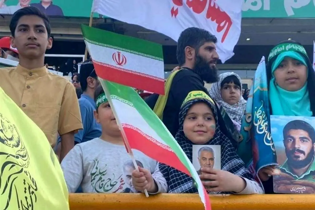 حمله تند روزنامه همشهری به منتقدان مراسم «سلام فرمانده»