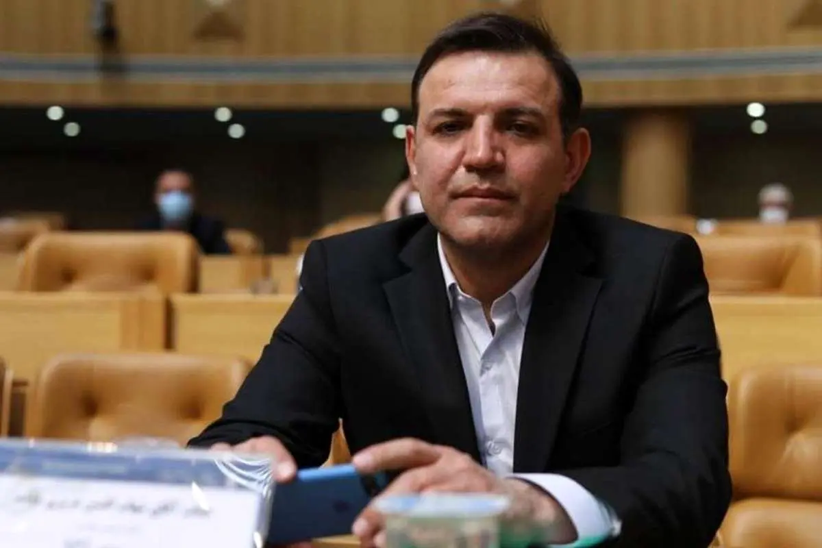 عزیزی خادم ۲ سال محروم شد