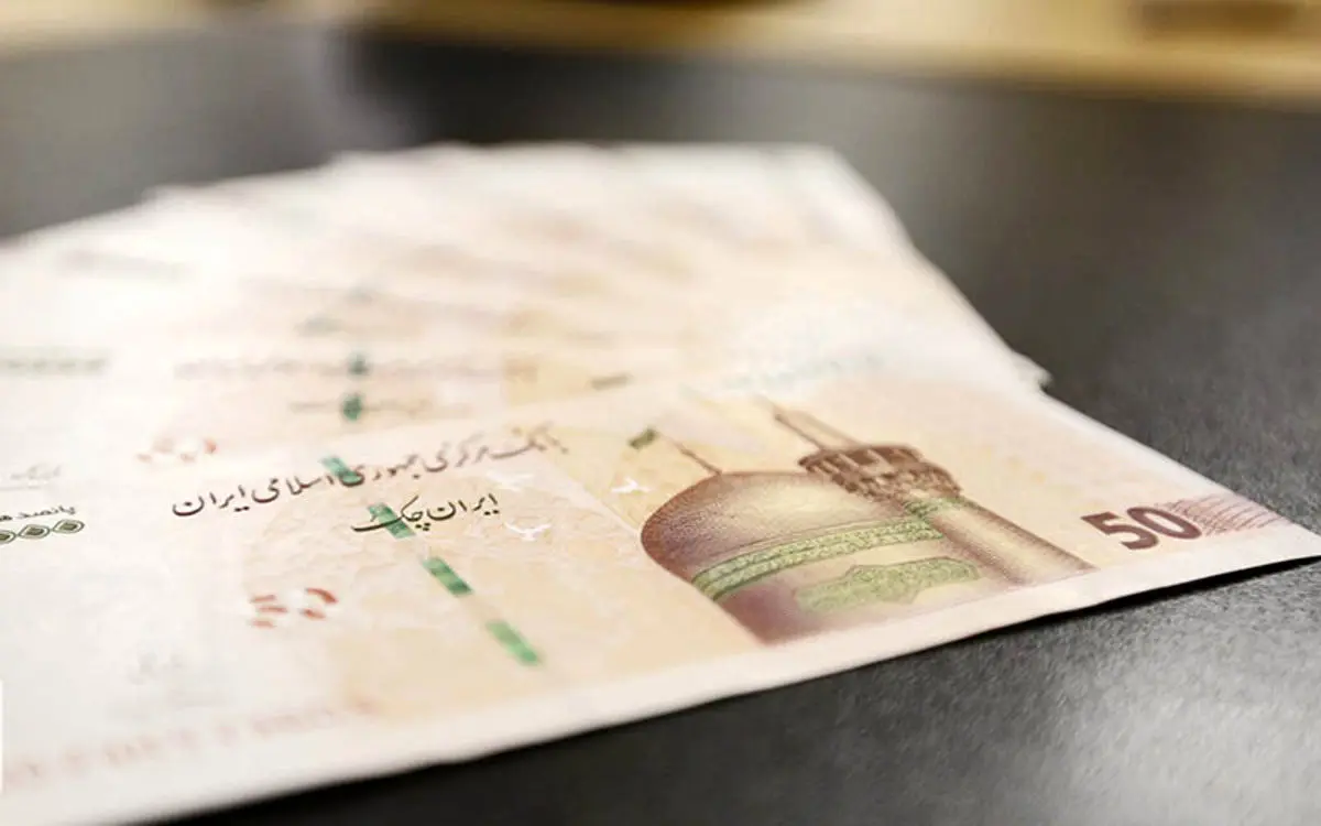 حجم نقدینگی به ۴۸۲۳ هزار میلیارد رسید
