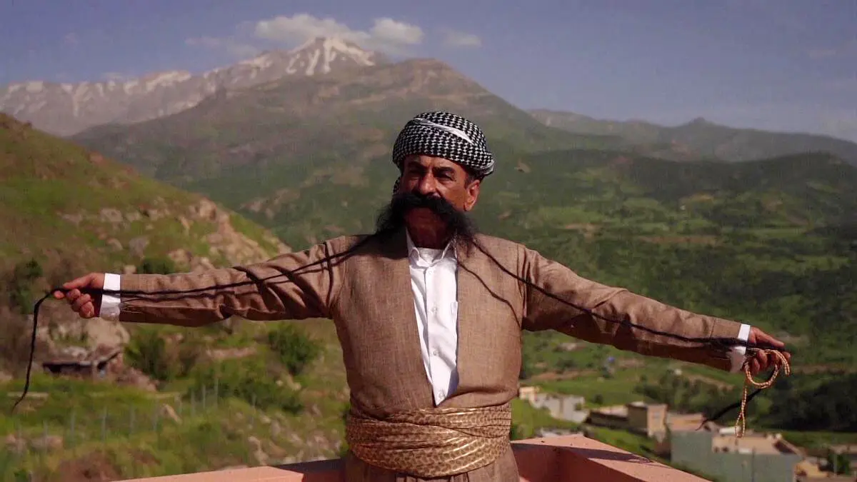 (ویدئو) آقای سبیل مشهور شد
