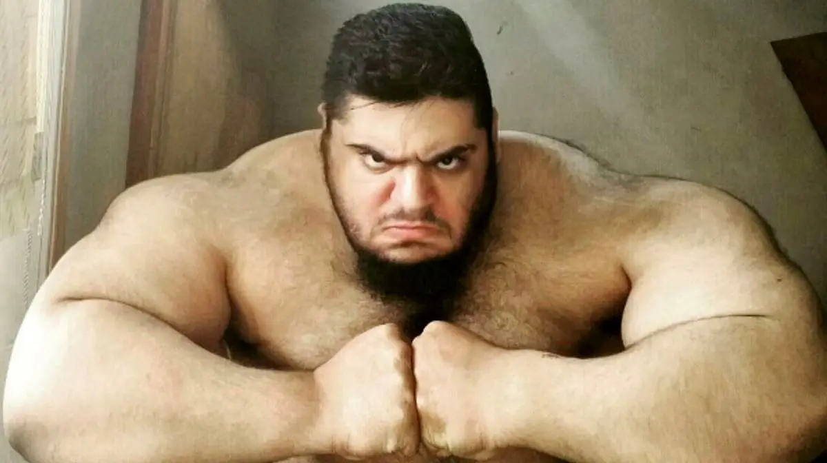 (ویدئو) کنایه جنجالی مجری تلویزیون به هالک ایرانی!
