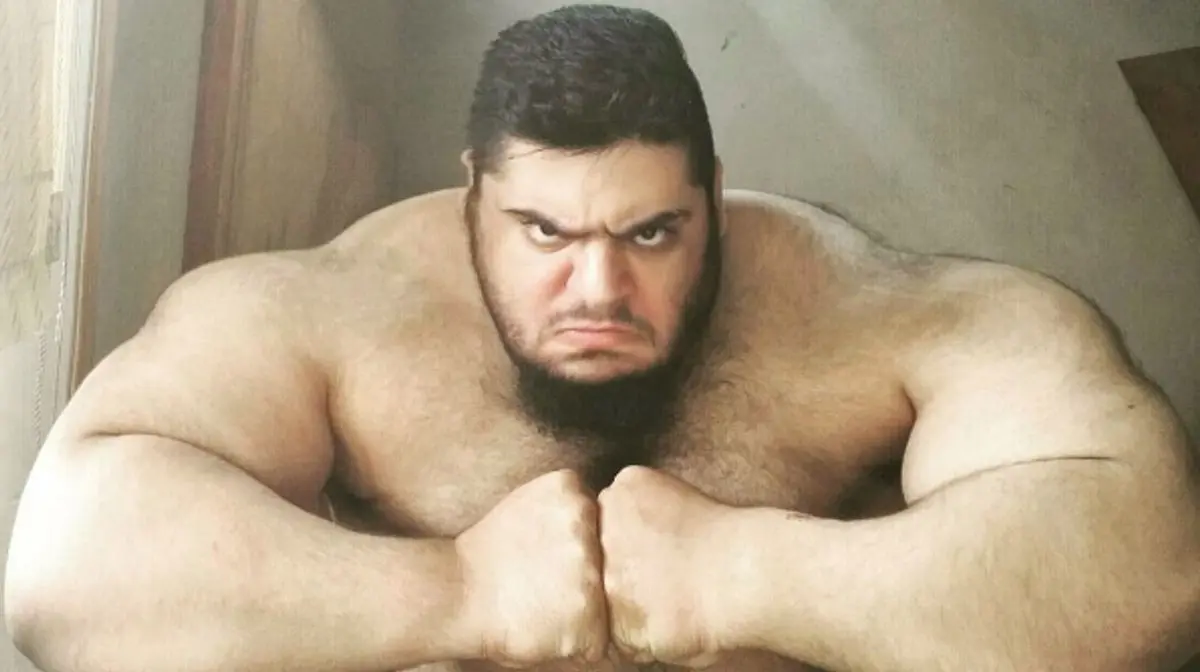 (ویدئو) کنایه جنجالی مجری تلویزیون به هالک ایرانی!