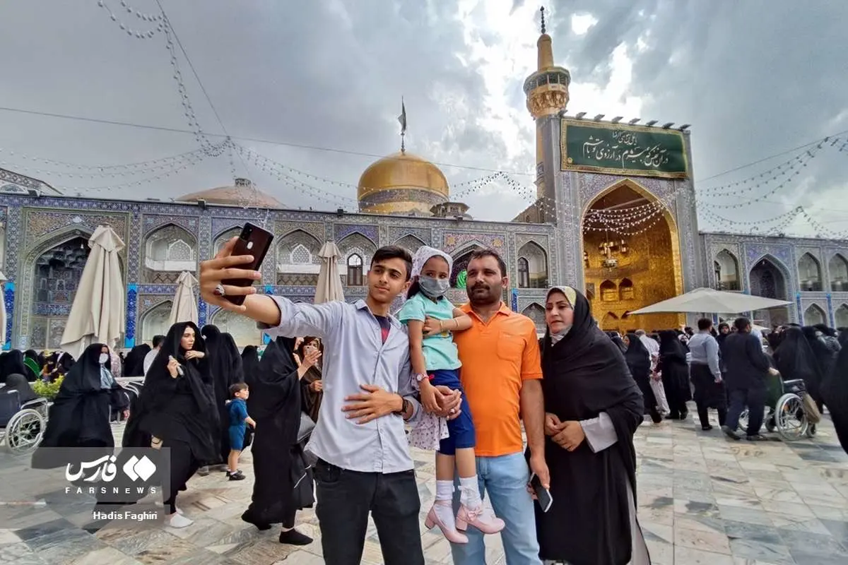 (تصاویر) سلفی با امام رضا (ع)