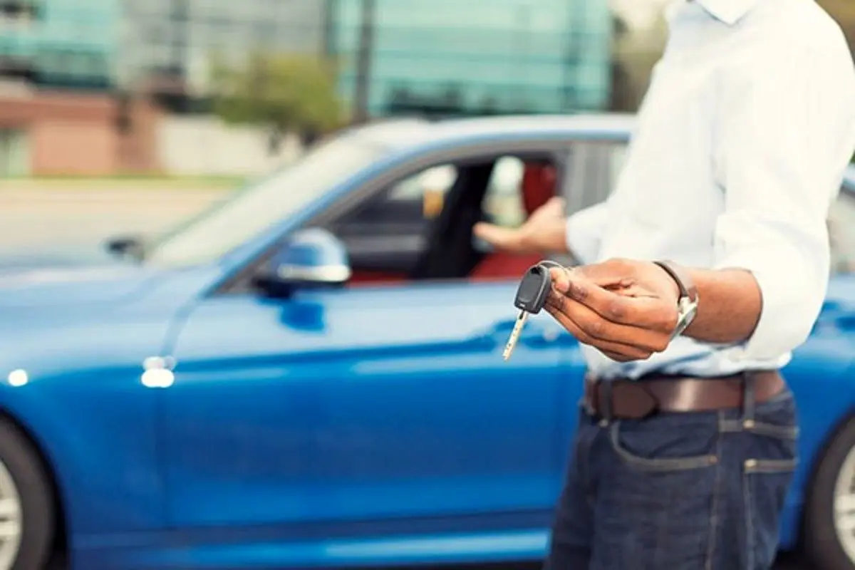چه زمانی باید مالیات خرید و فروش خودرو را پرداخت کنیم؟