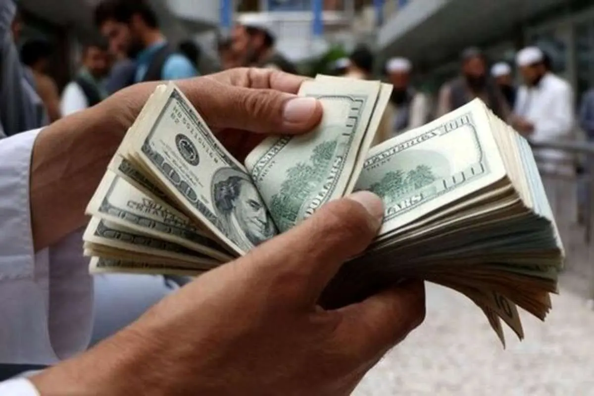 دلار به کانال ۳۲ هزار تومان بازگشت