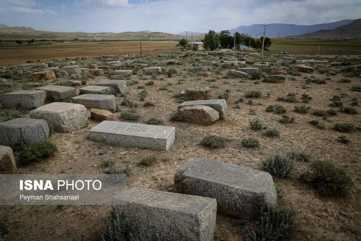 (تصاویر) کلیسا سنت نشان و قبرستان ارامنه در نماگرد فریدن