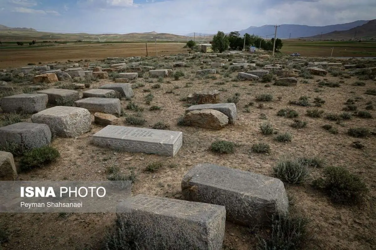 (تصاویر) کلیسا سنت نشان و قبرستان ارامنه در نماگرد فریدن