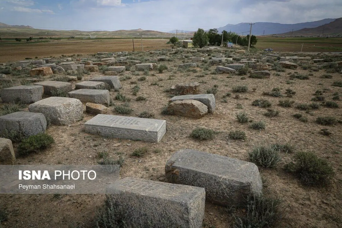 (تصاویر) کلیسا سنت نشان و قبرستان ارامنه در نماگرد فریدن