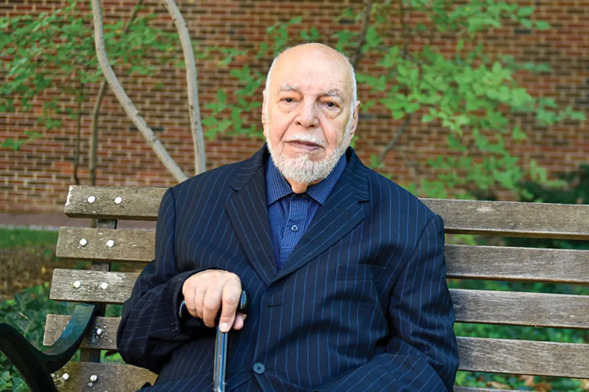 احمد مهدوی دامغانی درگذشت