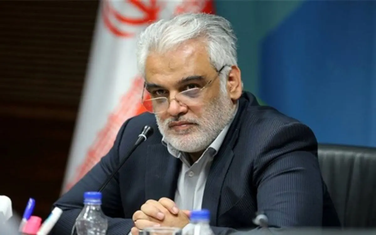 رییس دانشگاه آزاد: بازنشستگی پیش از موعد نداریم
