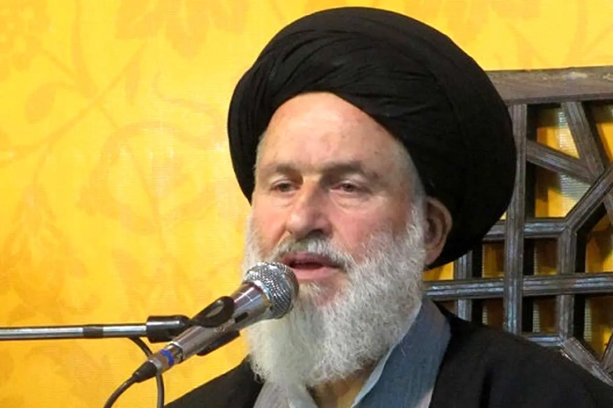 عضو خبرگان: می‌خواهند زنان کشور را به قبل از انقلاب برگردانند