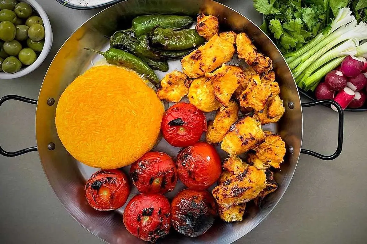 طرز تهیه جوجه کباب ماهی‌تابه‌ای