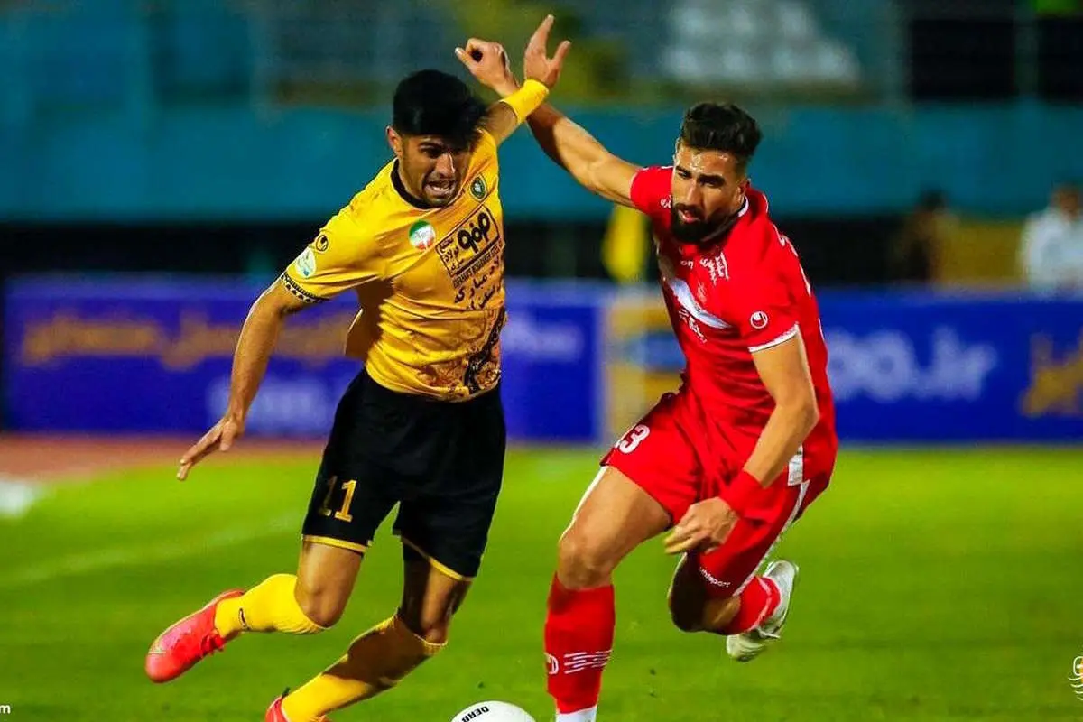 همسر اسماعیلیفر او را پرسپولیسی میکند؟
