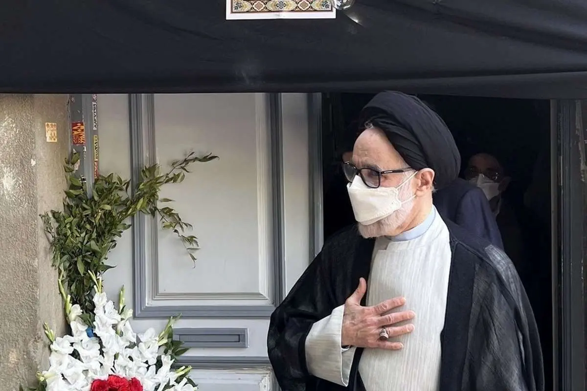(ویدئو) حضور سید محمد خاتمی در منزل مرحوم دعایی