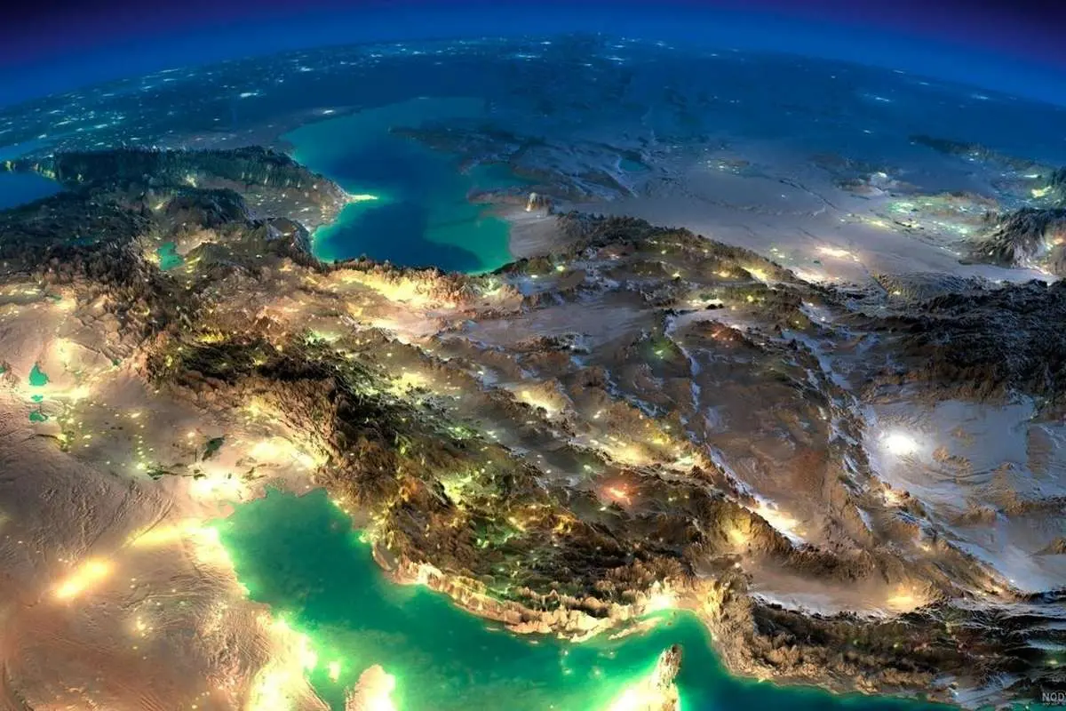 چه کسی نام «ایران» را برگزید؟