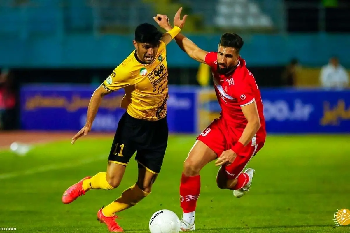 سومین بمب پرسپولیس در حال انفجار؛ چندساعت مانده به امضا