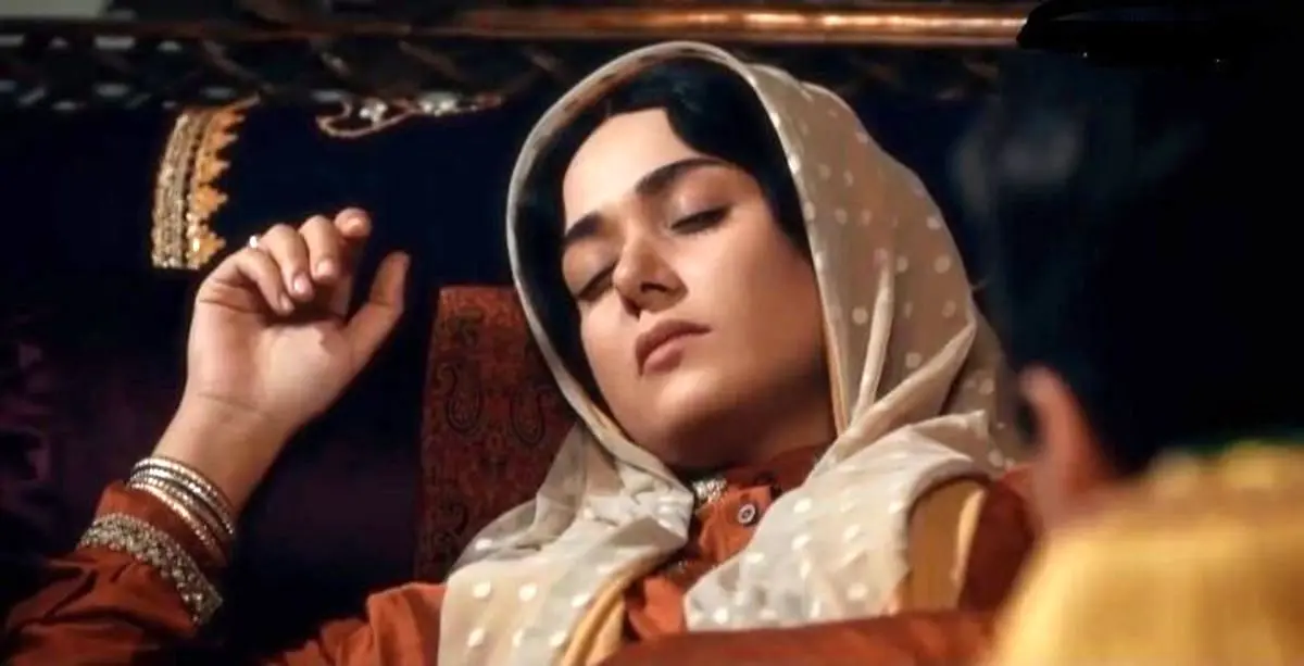 چه کسی «جیران» را در بستر بیماری آرایش کرد؟