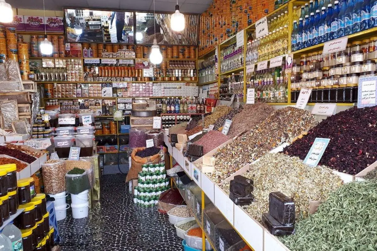 دارو دادن به افراد در عطاریها جرم است