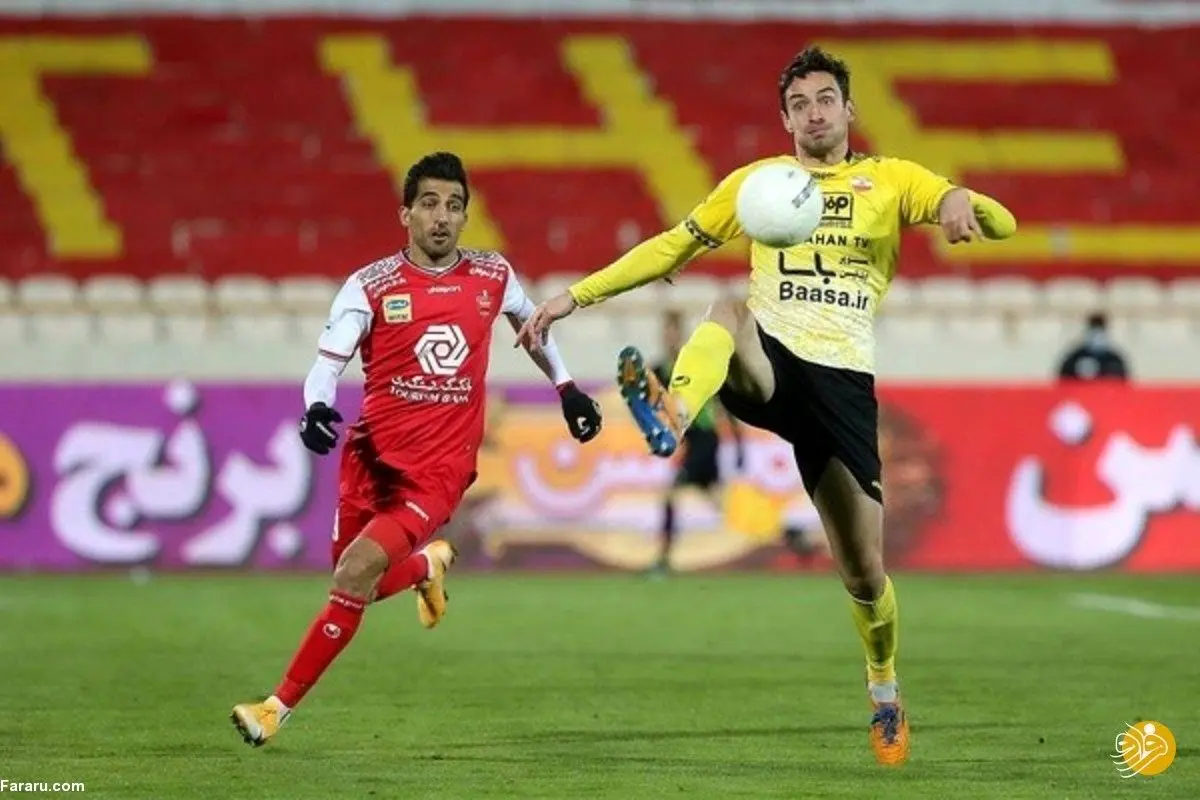 سومین بازیکن سپاهان امروز پرسپولیسی می‌شود