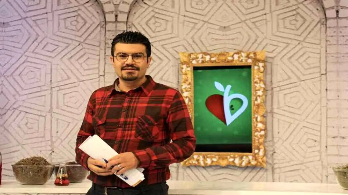 (ویدئو) پزشک برنامه طبیب: توصیه به نماز خواندن روی صندلی کردم نه ترک نماز