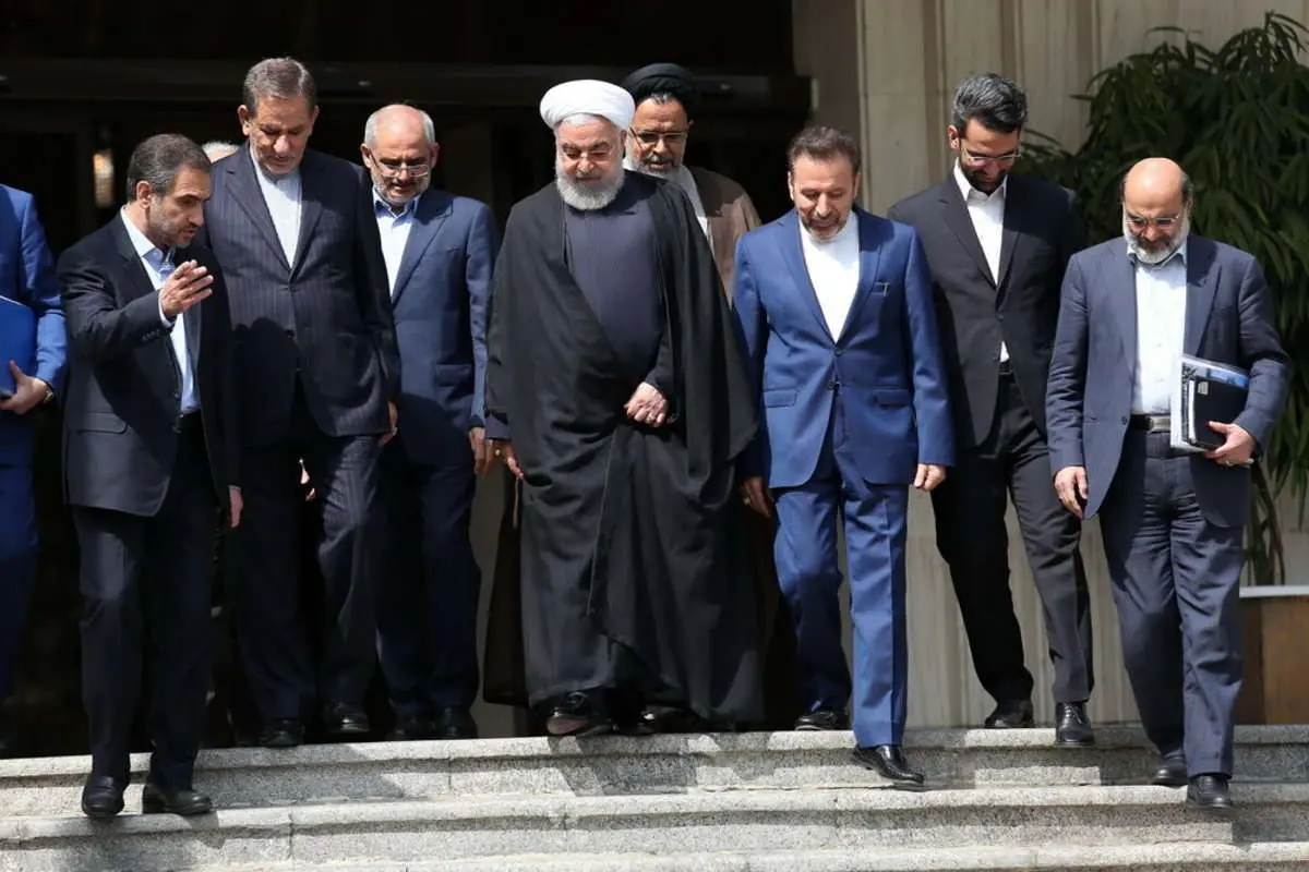 روزنامه صداوسیما: بیگانگان در دولت روحانی نفوذ کرده بودند