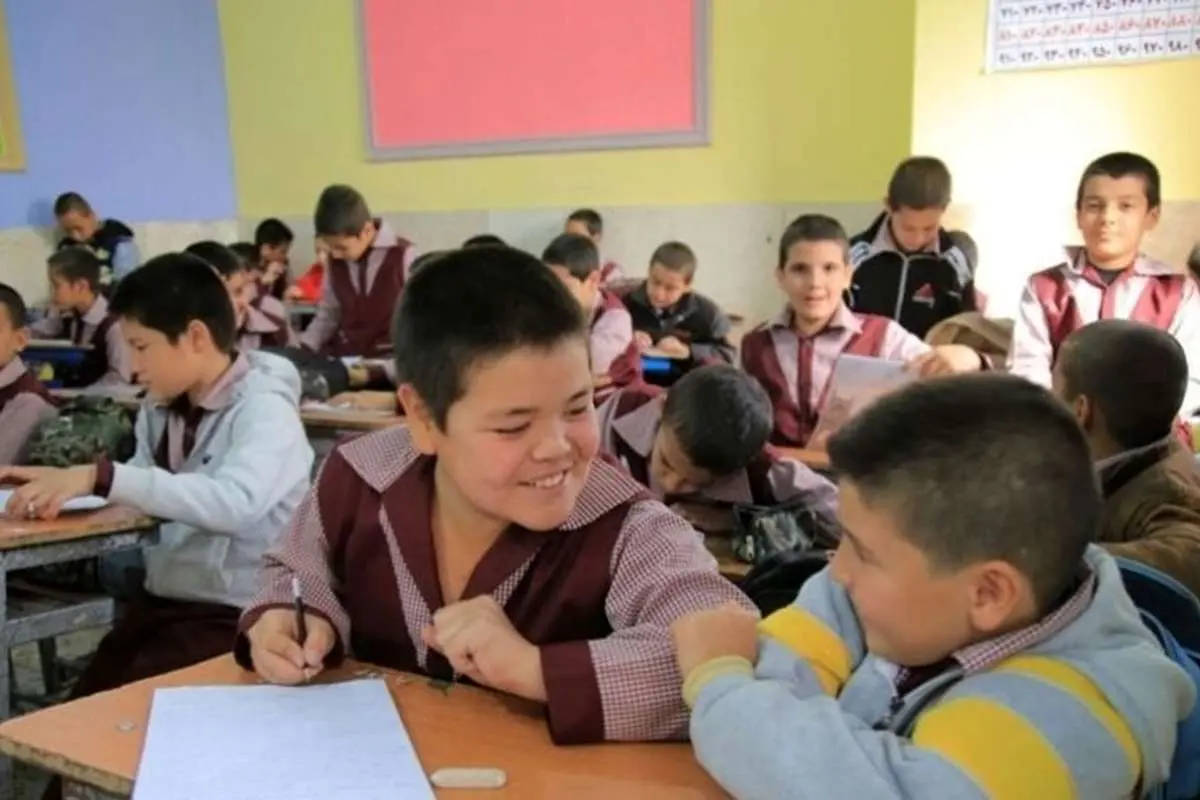 نیم میلیون دانش‌آموز پناهنده در ایران تحصیل می‌کنند