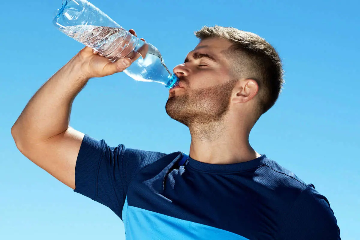 آب را این موقع بخورید، معجزه میکند