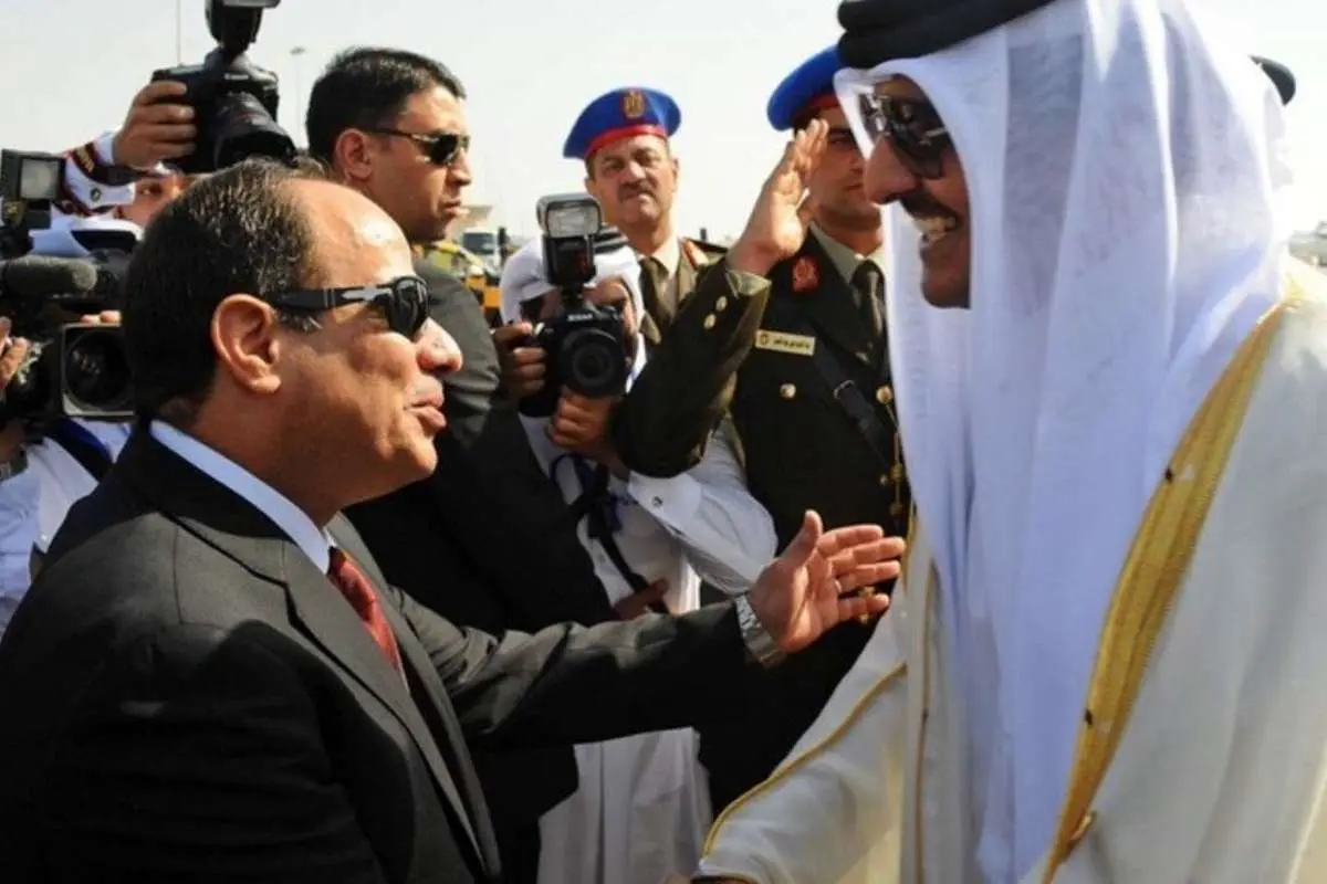 (ویدئو) سفر امیر قطر به مصر پس از سالها قطع روابط