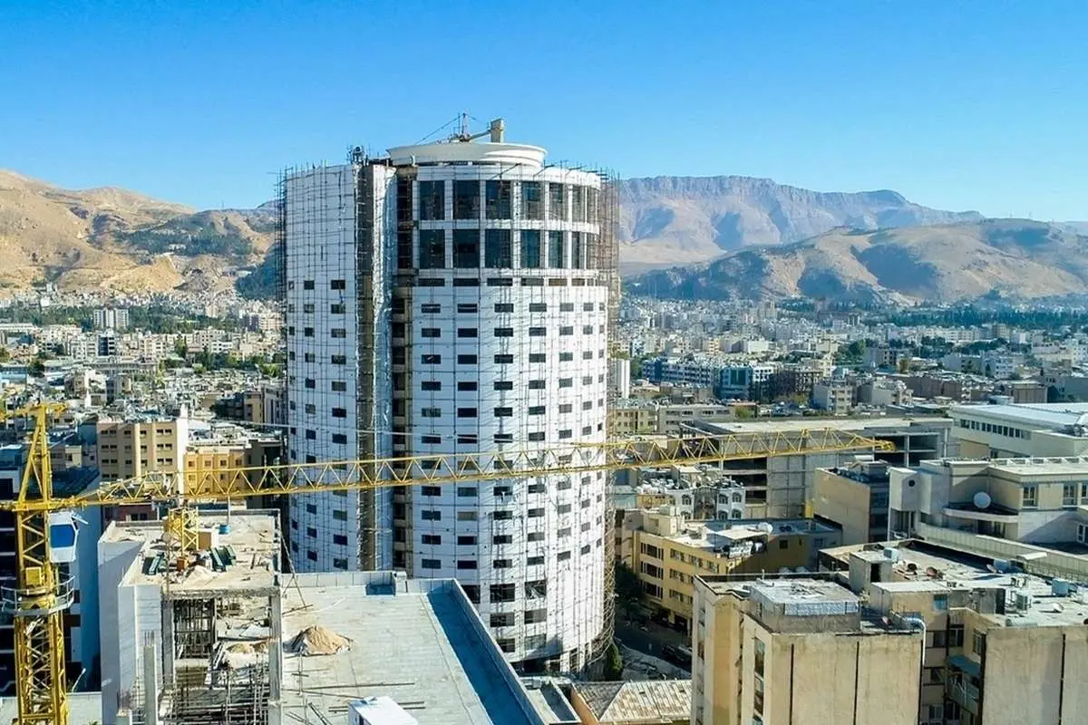 (ویدیو) هتل آسمان ۱۸ طبقه؛ متروپل شیراز