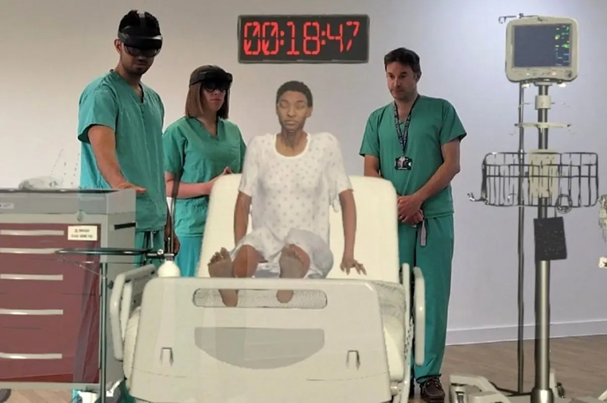 آموزش پزشکی با استفاده از بیماران هولوگرافیک و هدست واقعیت مجازی!