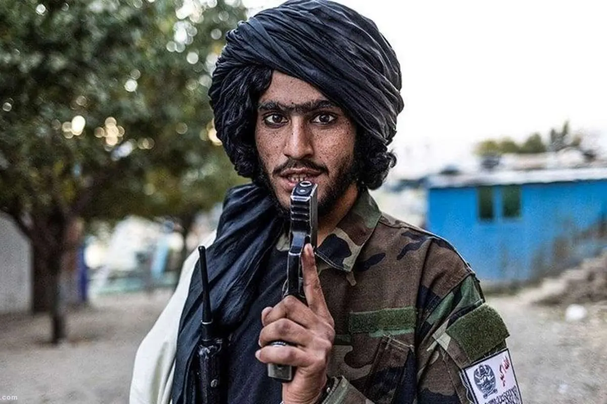 (ویدئو) مجازات عجیب یک سارق گاو توسط طالبان