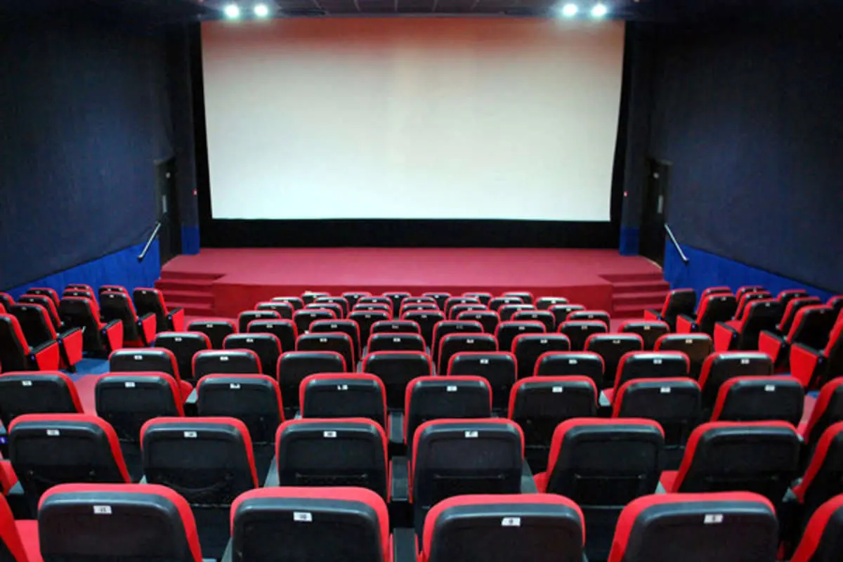 سینما‌ها و سالن‌های نمایش امروز تعطیل است