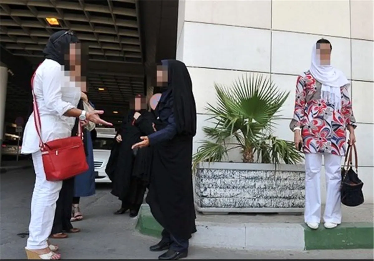 از مرخصی بدون حقوق تا چادر اجباری!