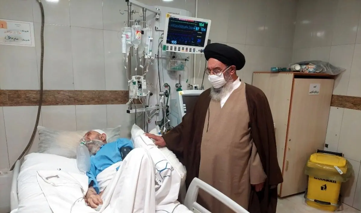 (ویدئو) حال وخیم آیت الله ناصری پس از شکستگی پا