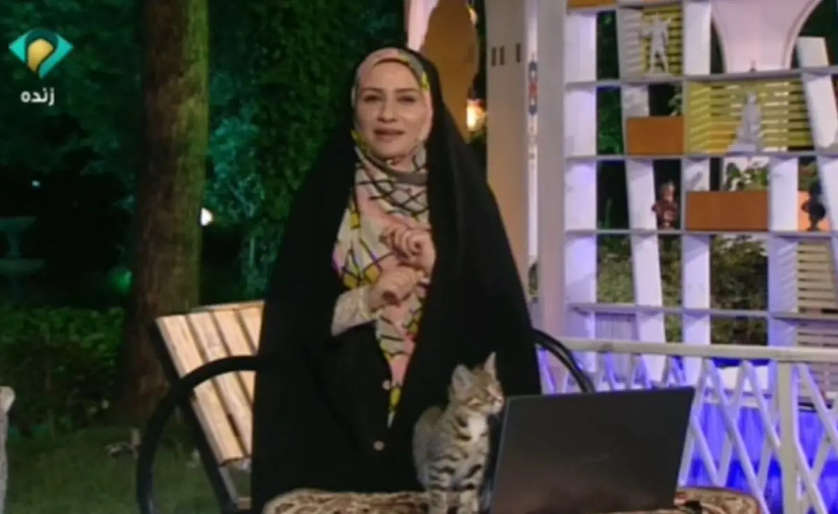 (ویدئو) گربه ناخوانده وسط برنامه زنده خراسان رضوی