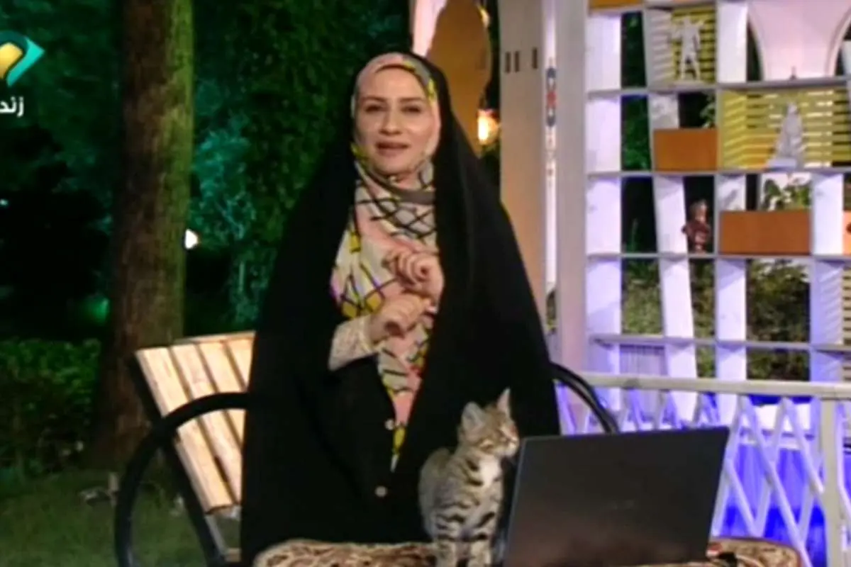 (ویدئو) گربه ناخوانده وسط برنامه زنده خراسان رضوی