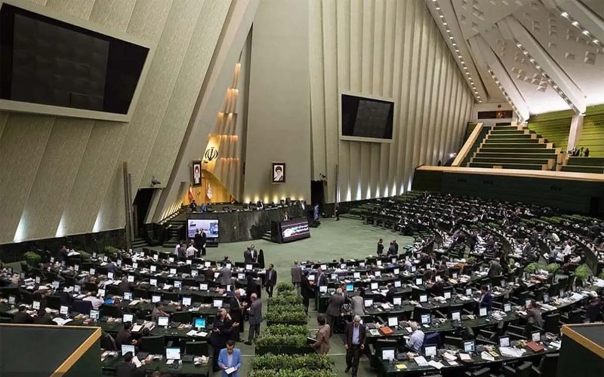 استیضاح این چهار وزیر تحویل هیئت رئیسه مجلس شد