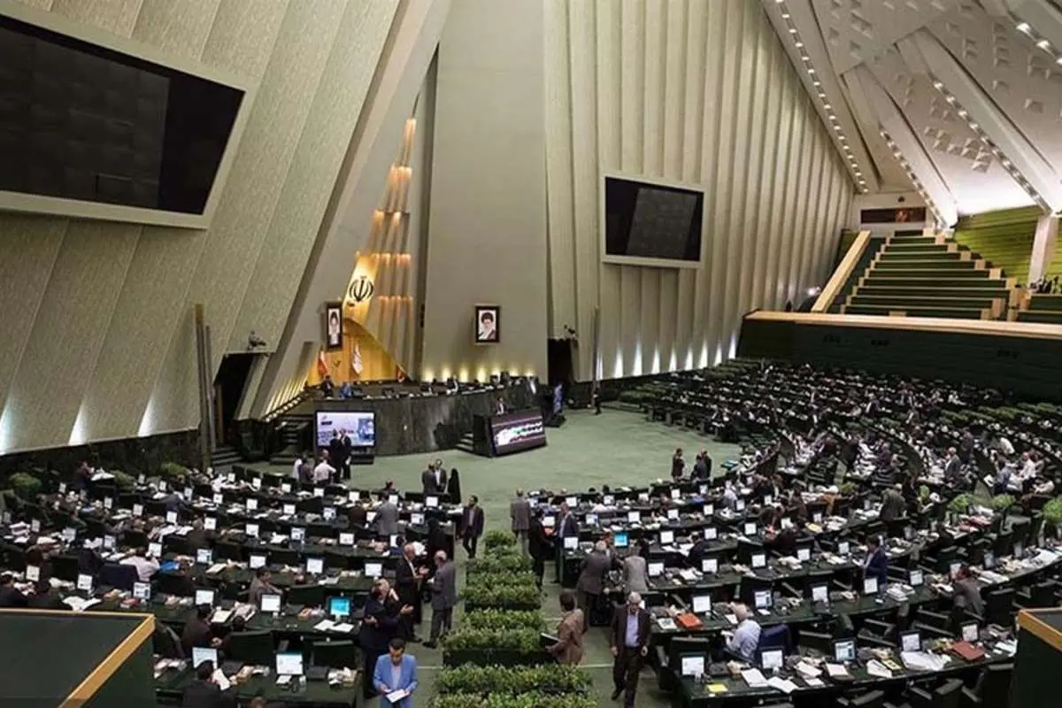 استیضاح این چهار وزیر تحویل هیئت رئیسه مجلس شد