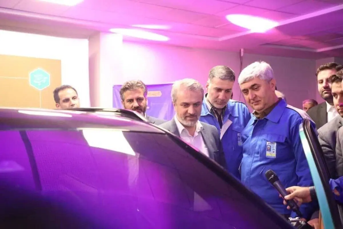 (ویدئو) رونمایی از خودروی ایرانی «ری‌را»