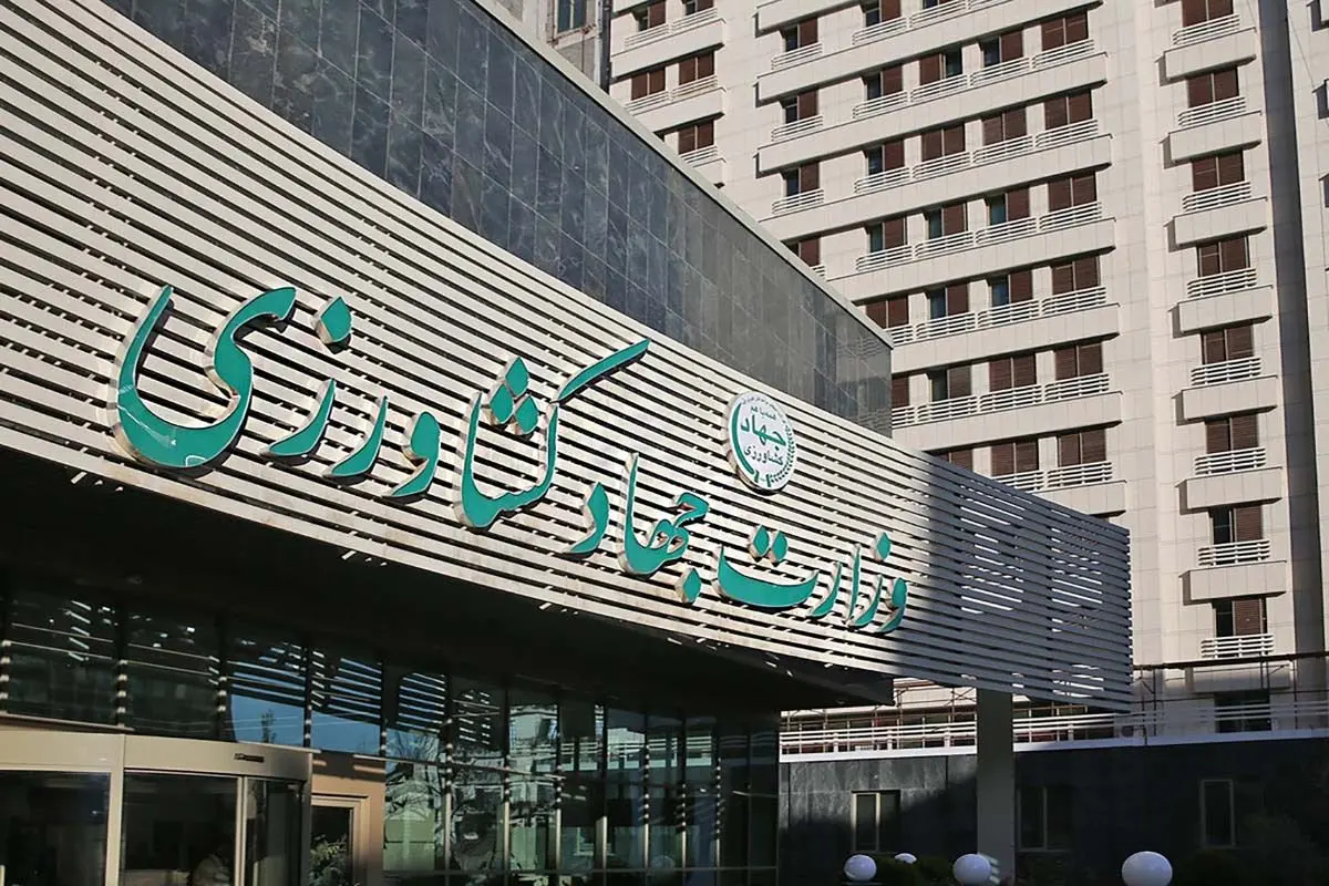 فرار به جلوی دولت در برخورد با فساد بزرگ در وزارت جهاد