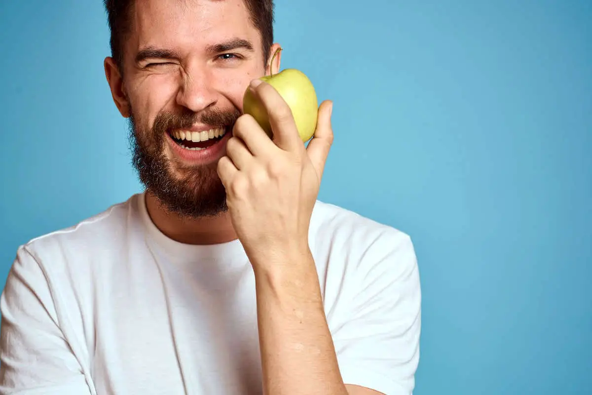 بهترین میوه‌ها برای کاهش خطرات چاقی و دیابت
