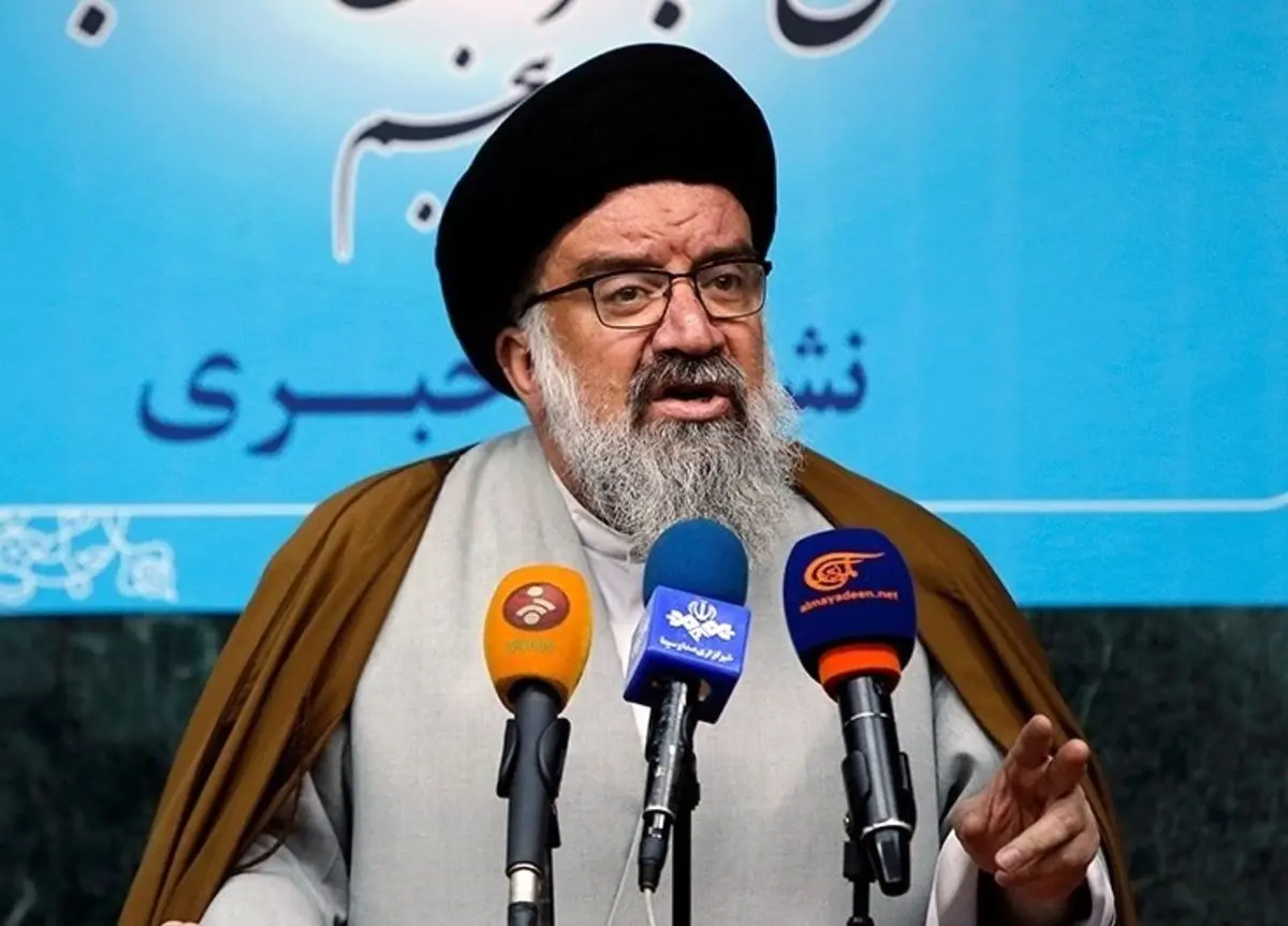 احمد خاتمی: بعضی حیف‌شان است که از فضای معطر جمهوری اسلامی نفس بکشند