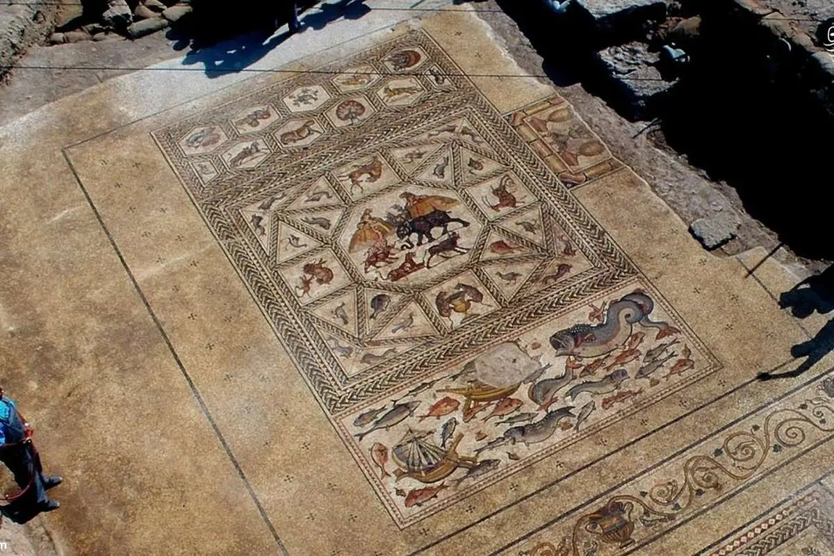 (ویدئو) موزاییک ۱۷۰۰ ساله