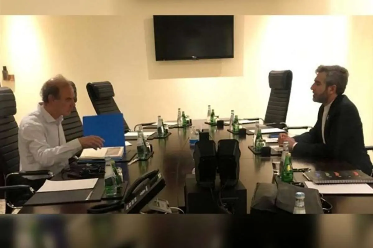 یک منبع آگاه: گفتگوهای دوحه همچنان ادامه دارد
