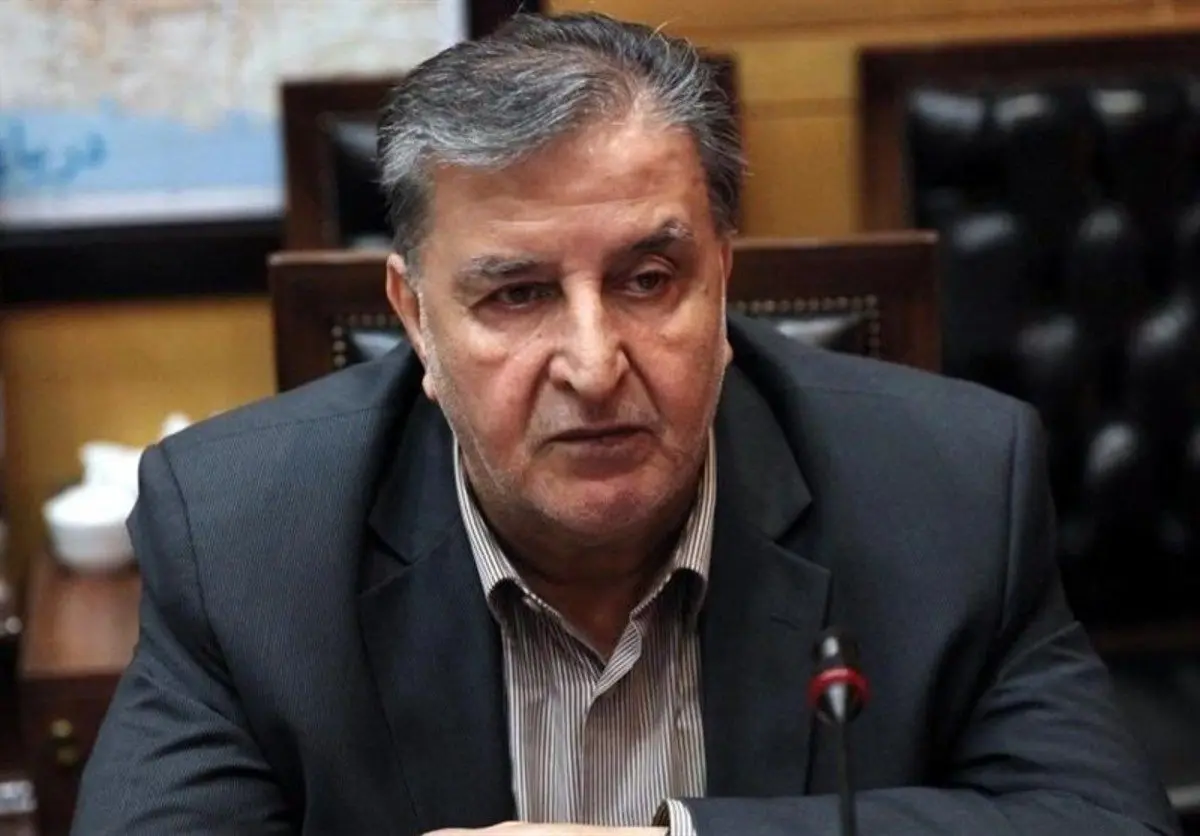 یوسفیان‌ملا: وزیری که نمی‌تواند کار کند، آبرومندانه استعفا دهد