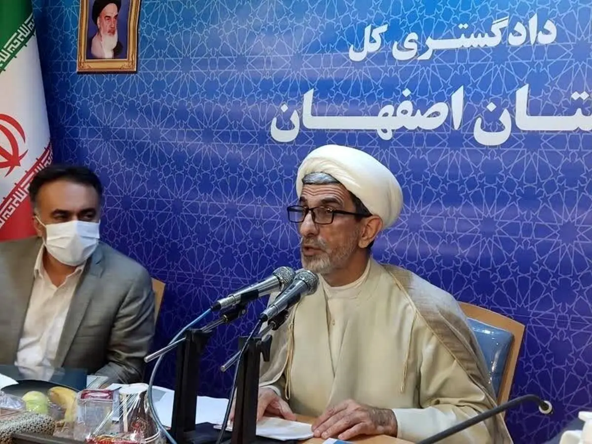 (ویدئو) کشف اجساد حلق‌آویز یک خانواده در نجف آباد اصفهان