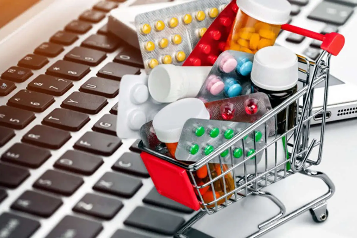 وزارت بهداشت: فروش اینترنتی دارو ممنوع است