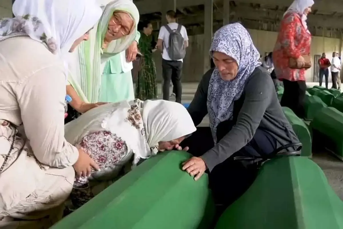 (ویدئو) داغ دل مادران بوسنی ۲۷ سال پس از نسلکشی سربرنیتسا تازه شد