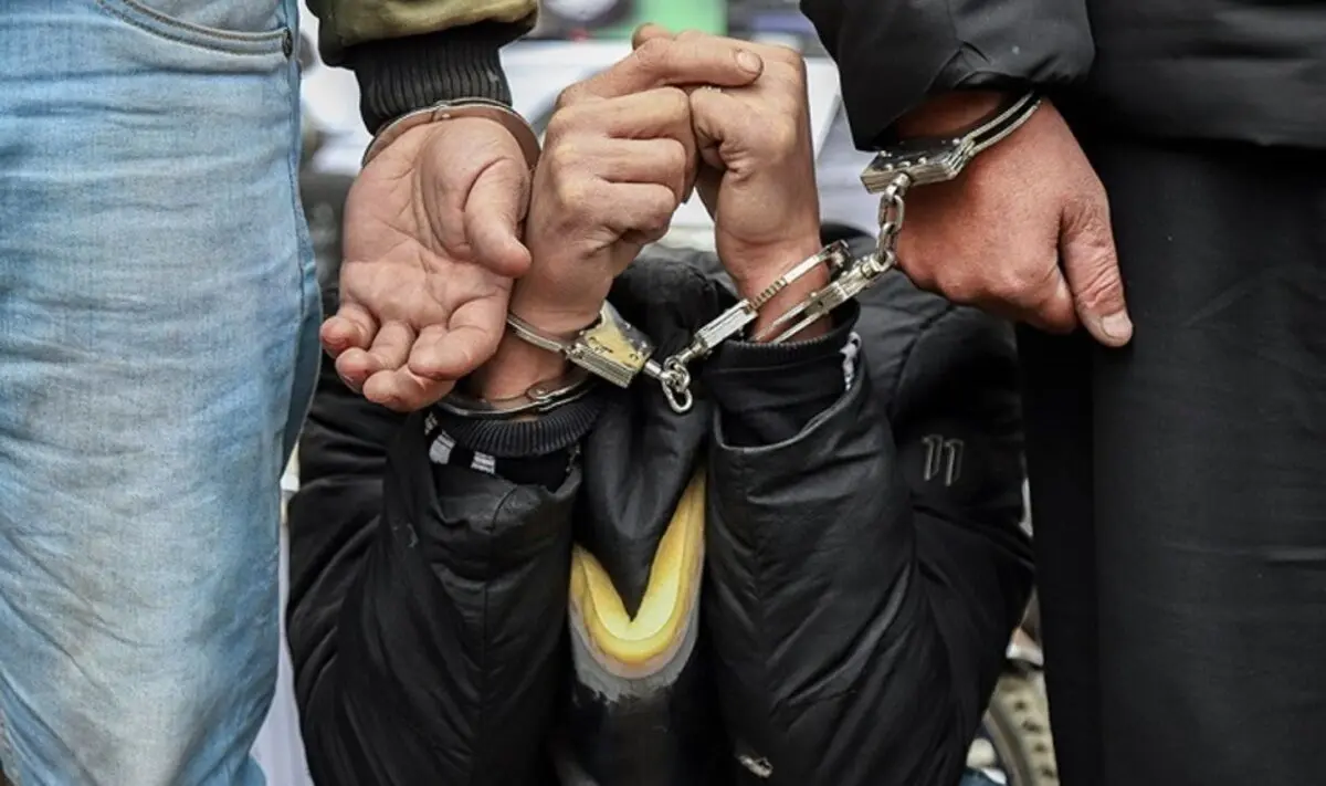 ضربه اطلاعات به یک شبکه ارتشاء در نهاوند؛ ۵ نفر دستگیر شدند
