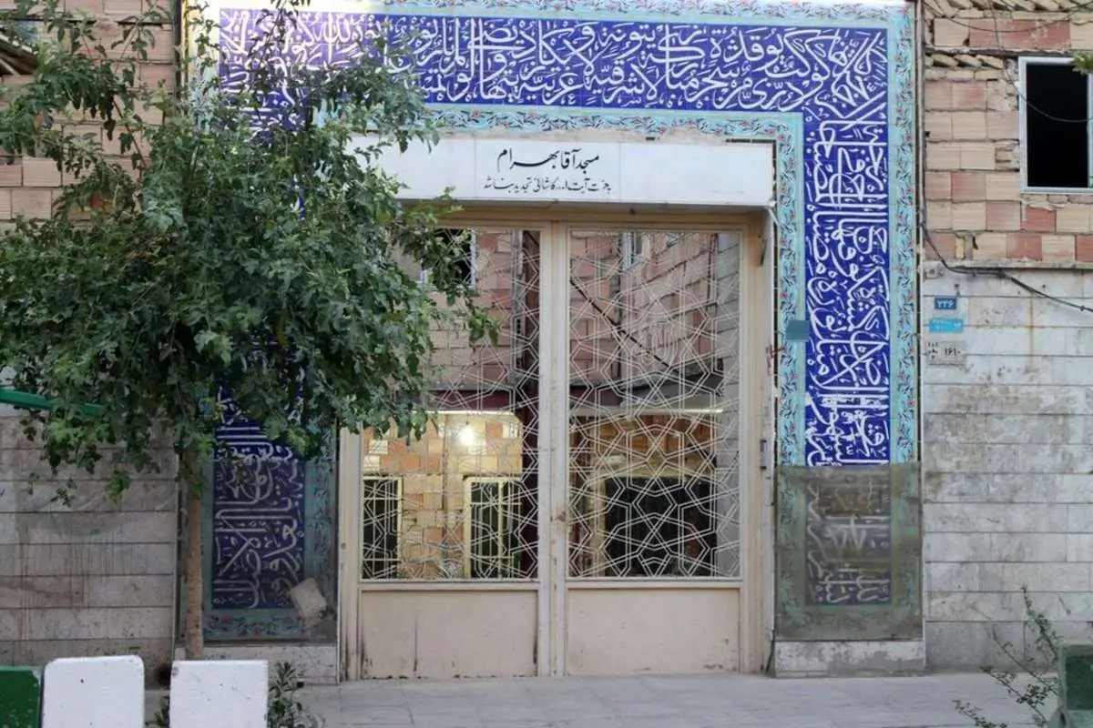 خواجۀ جیران، چطور ناصرالدین شاه را دور زد؟
